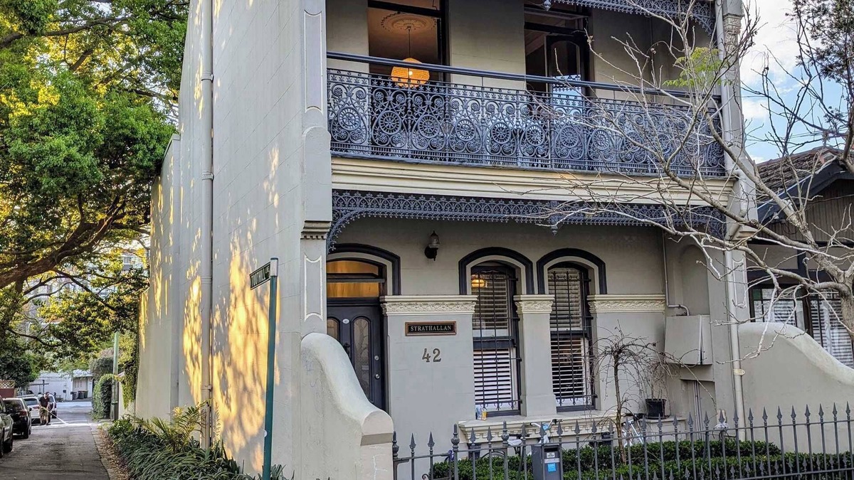Lewisham House | Beautiful Sydney Inner West Terrace.