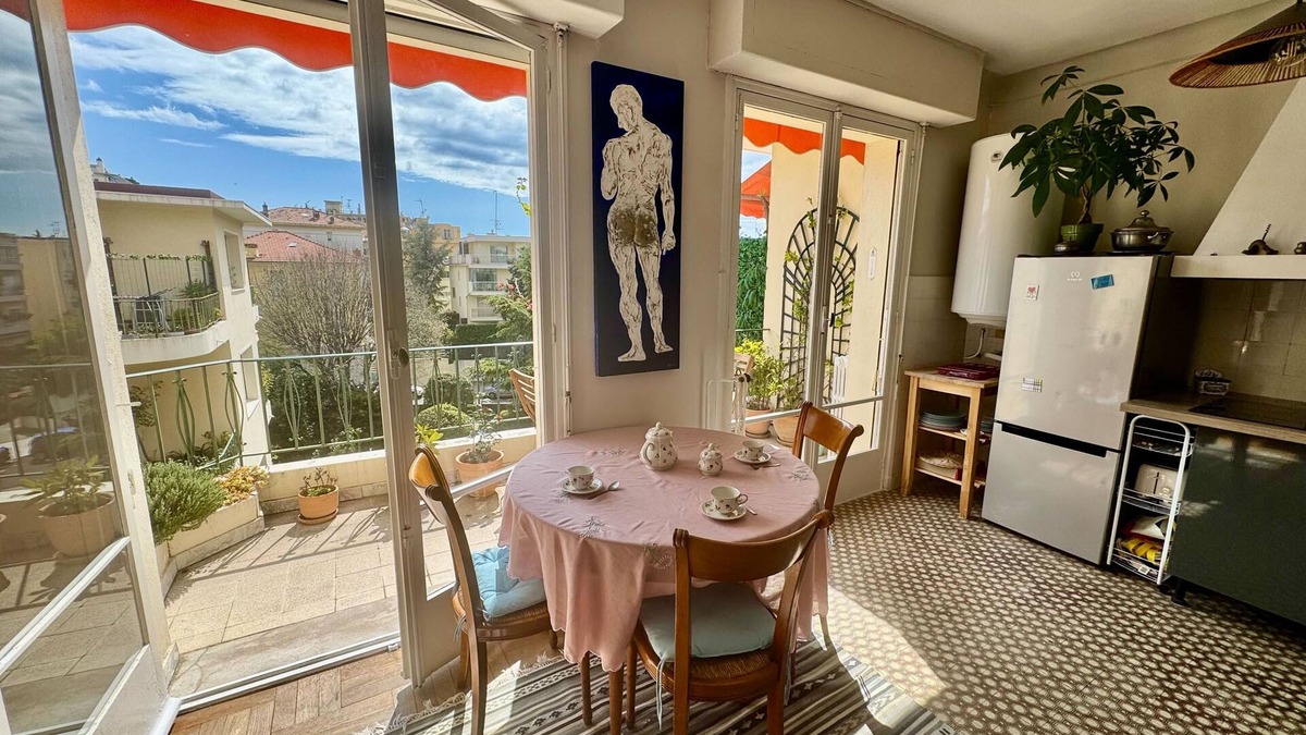 Cimiez Apartment | Beautiful T2 with balcony near downtown