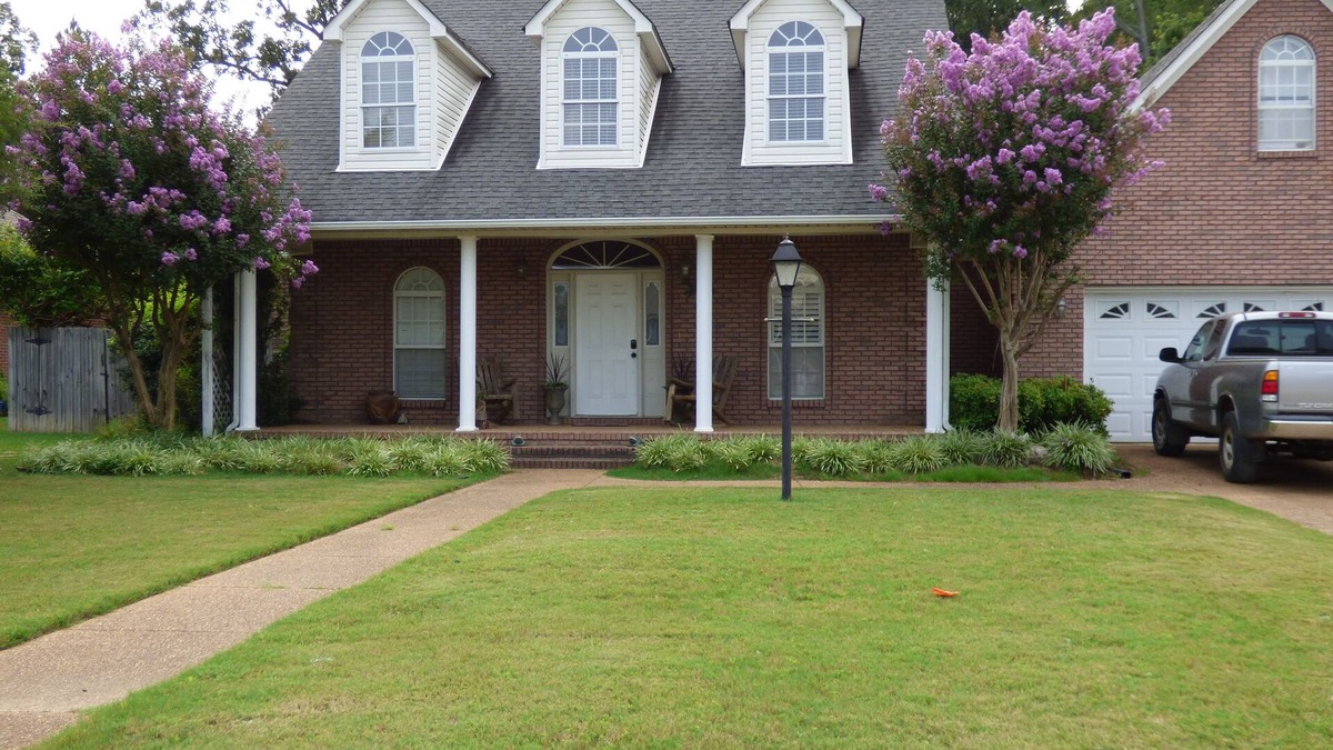 Twelve Oaks House | Beautiful "Twelve Oaks" home
