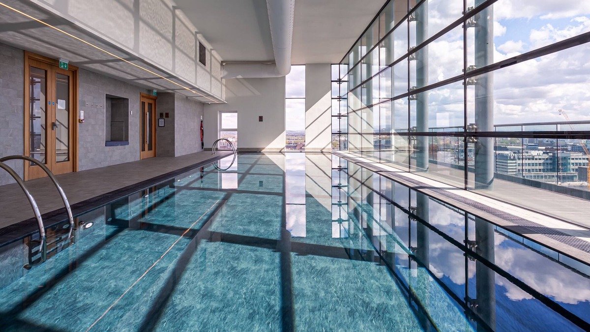 Manchester City Centre Apartment | Beautiful Two Bed apartment In Skyline with View