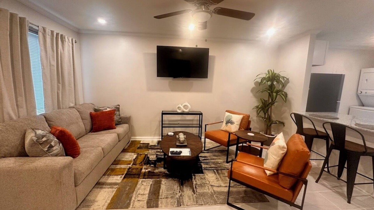 Highlands - Perkins Apartment | Beautiful Two Bed Room - Apt 1 - Down Stairs