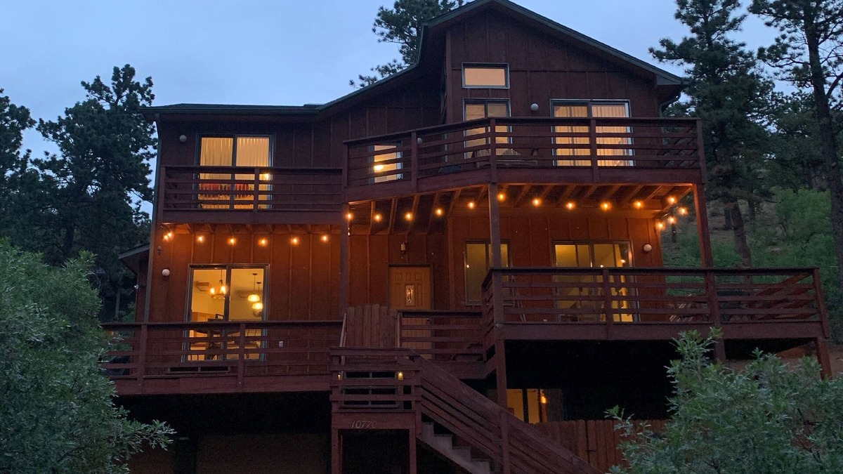 Green Mountain Falls House | Beautiful Property Nestled In Historic Green Mountain Falls - GMF Lic # 28