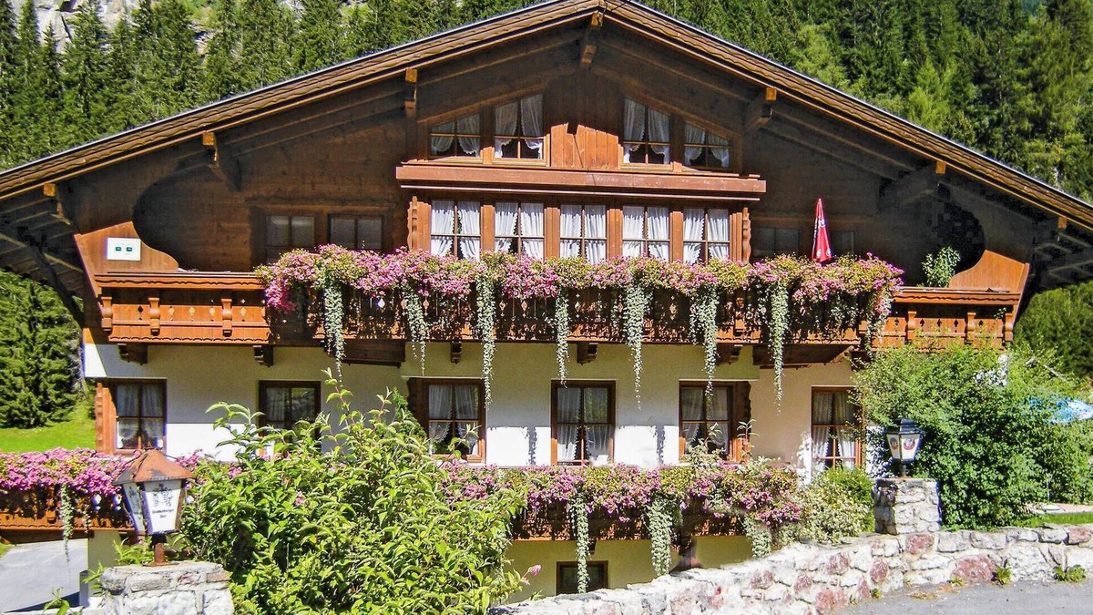 Sankt Leonhard im Pitztal Apartment | Beautiful vacation apartments (ATI303+ATI310) in alpine location in Pitztal.