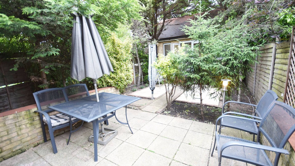 Wood Street Apartment | Beautiful Victorian Maisonette in Waltham Forest East London