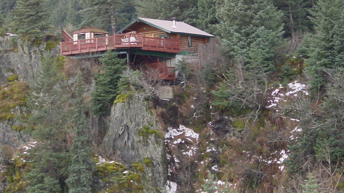 Seward Cabin | Beautiful view of Seward Harbor and Resurection Bay!