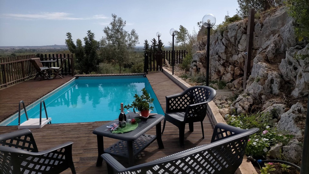 Syracuse Villa | Beautiful view villa surrounded by nature