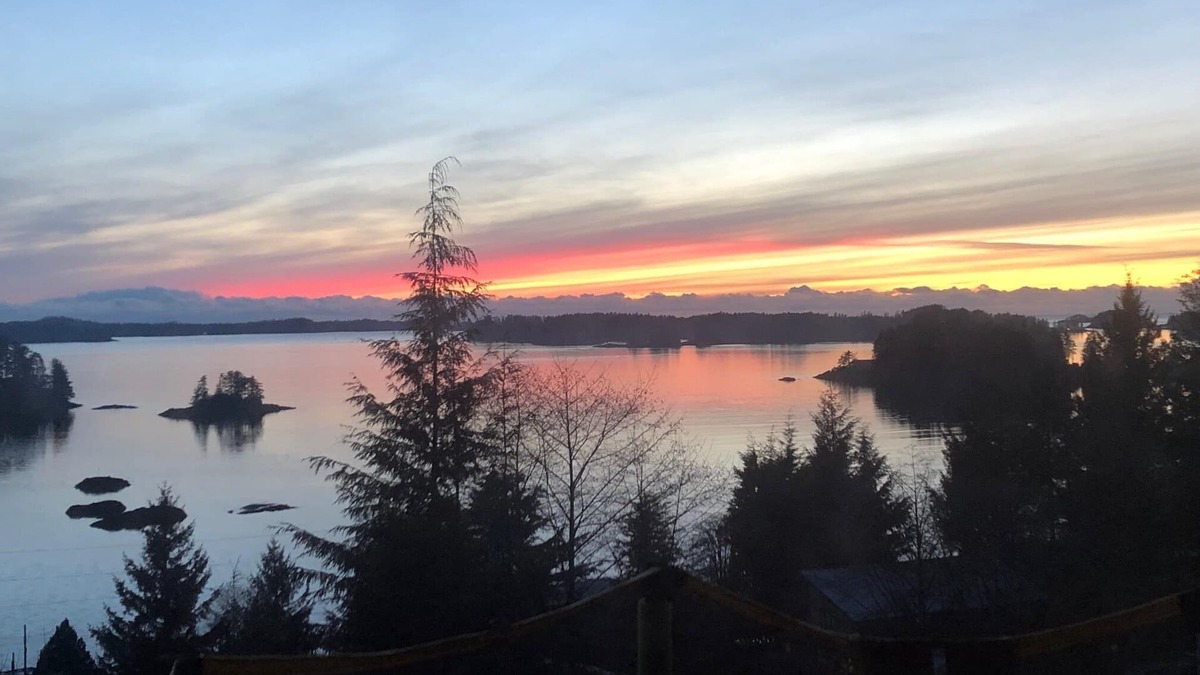Sitka Apartment | Beautiful views - close to local attractions