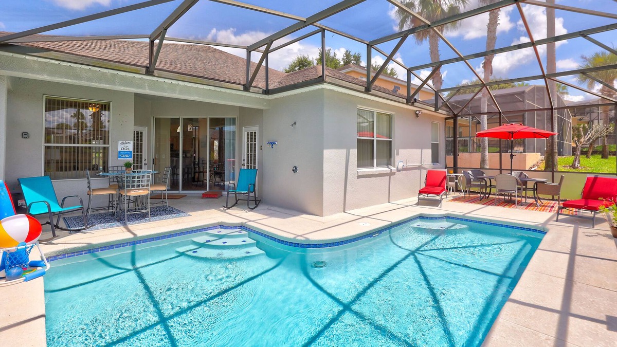 Calabay Parc House | Beautiful villa 7.5 miles from Disney's Animal Kingdom. Two master suites.
