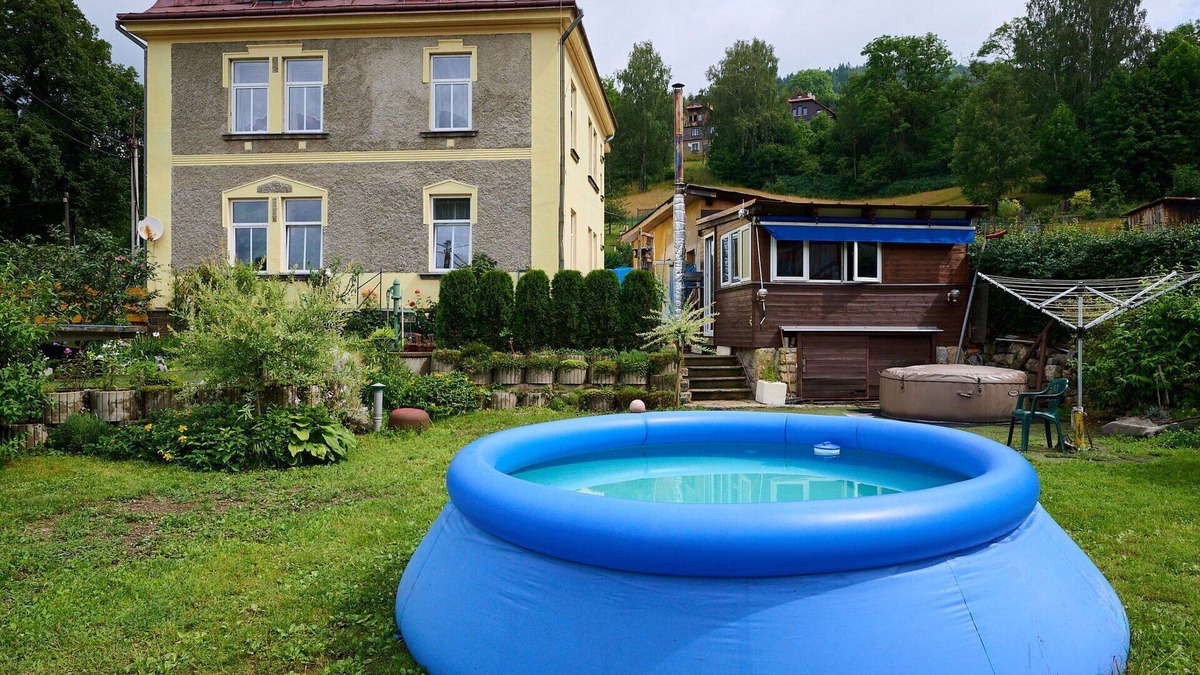 Desna Villa | Beautiful villa for 4 guests with pool, WIFI and TV