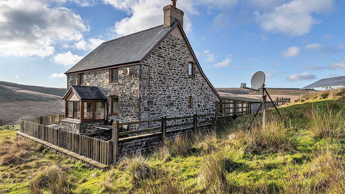 Glandyfi House | Beautiful villa for 6 people with WIFI, TV, terrace and pets allowed