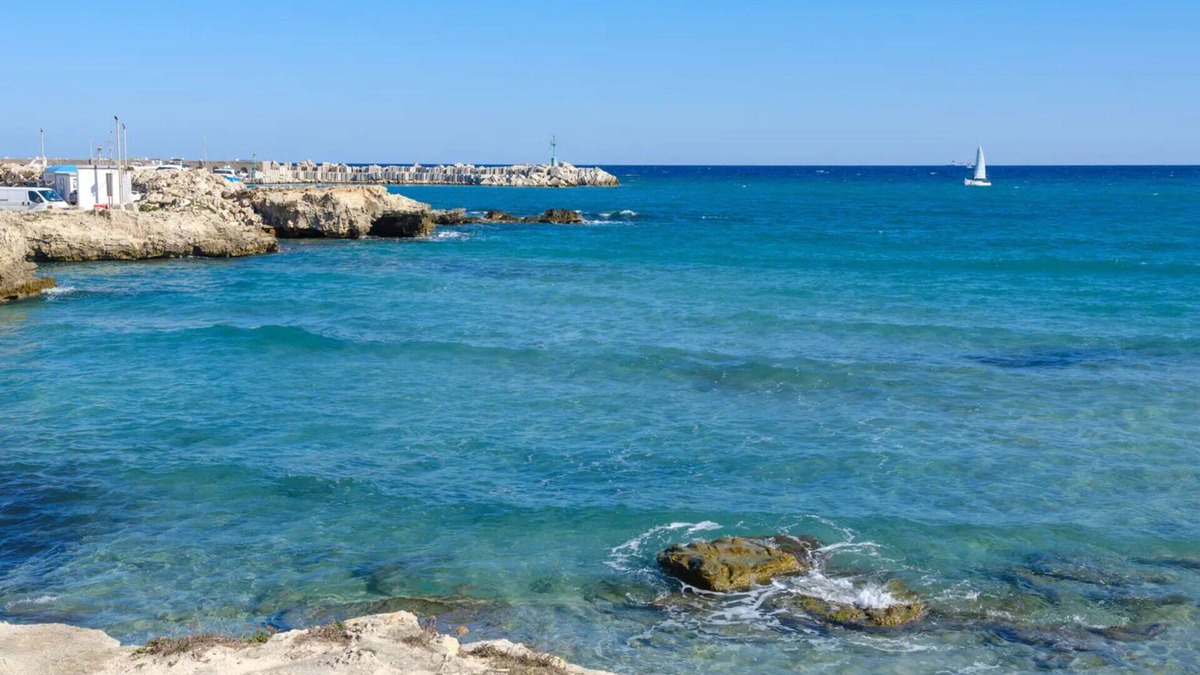 San Foca Villa | Beautiful villa for 4 guests with WIFI, A/C, TV and patio, close to Otranto