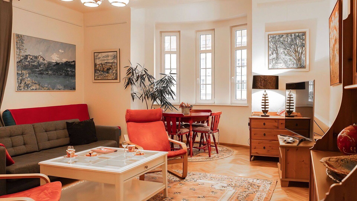 Prague 10 Villa | Beautiful villa for 8 guests with WIFI, hot tub, TV and pets allowed