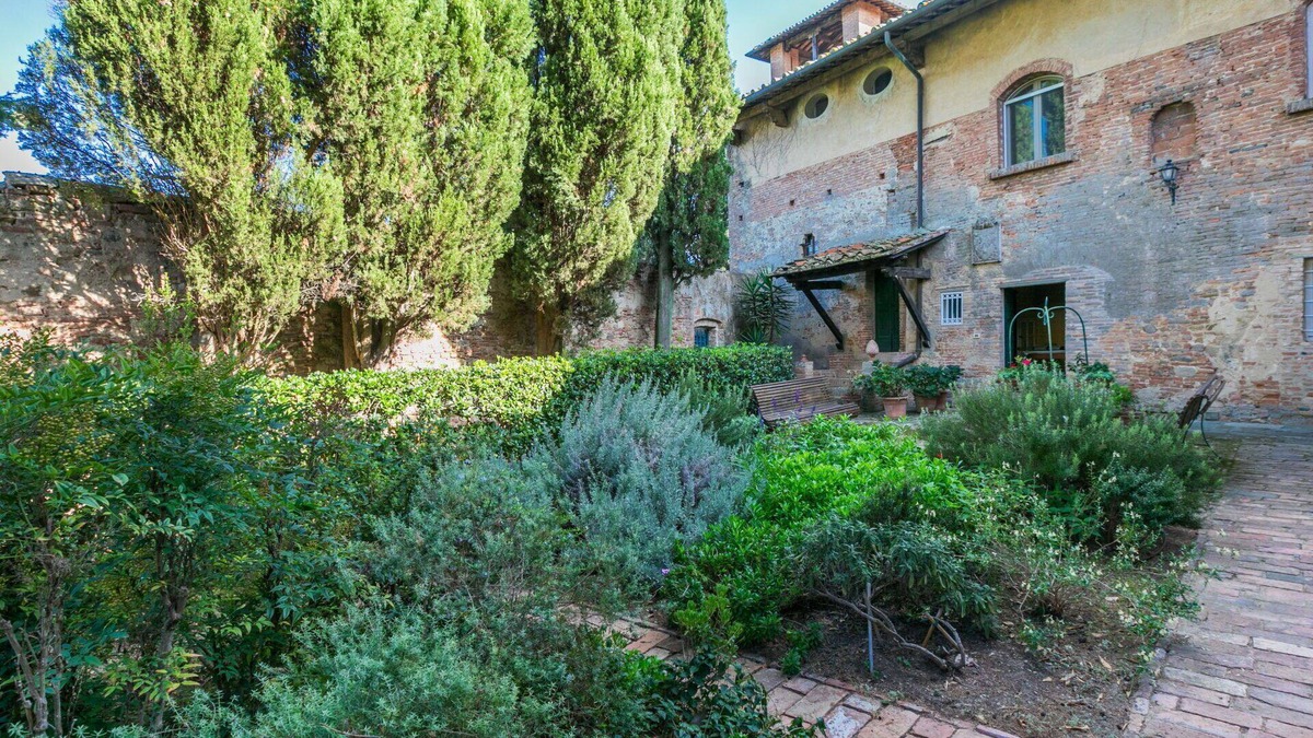 Lorenzana Villa | Beautiful villa for 4 people with A/C, WIFI, pool