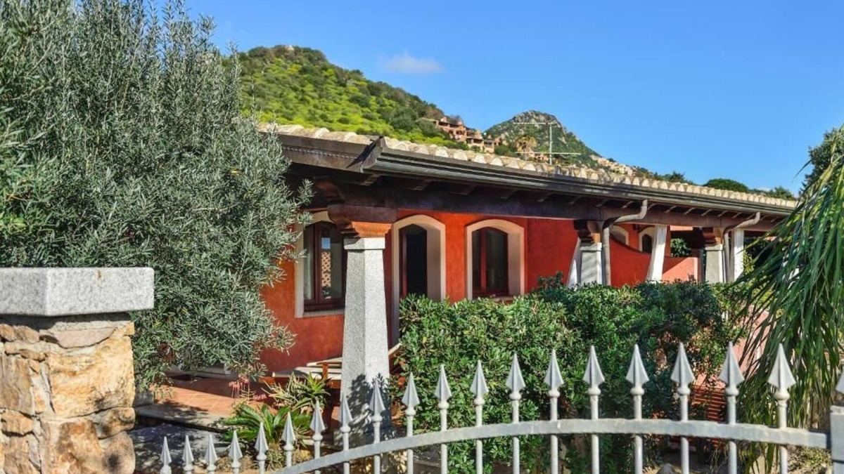 Villaggio delle Mimose Villa | Beautiful Villa, GINESTRE 1, sea view and 100 meters from the sea (Peppino rock