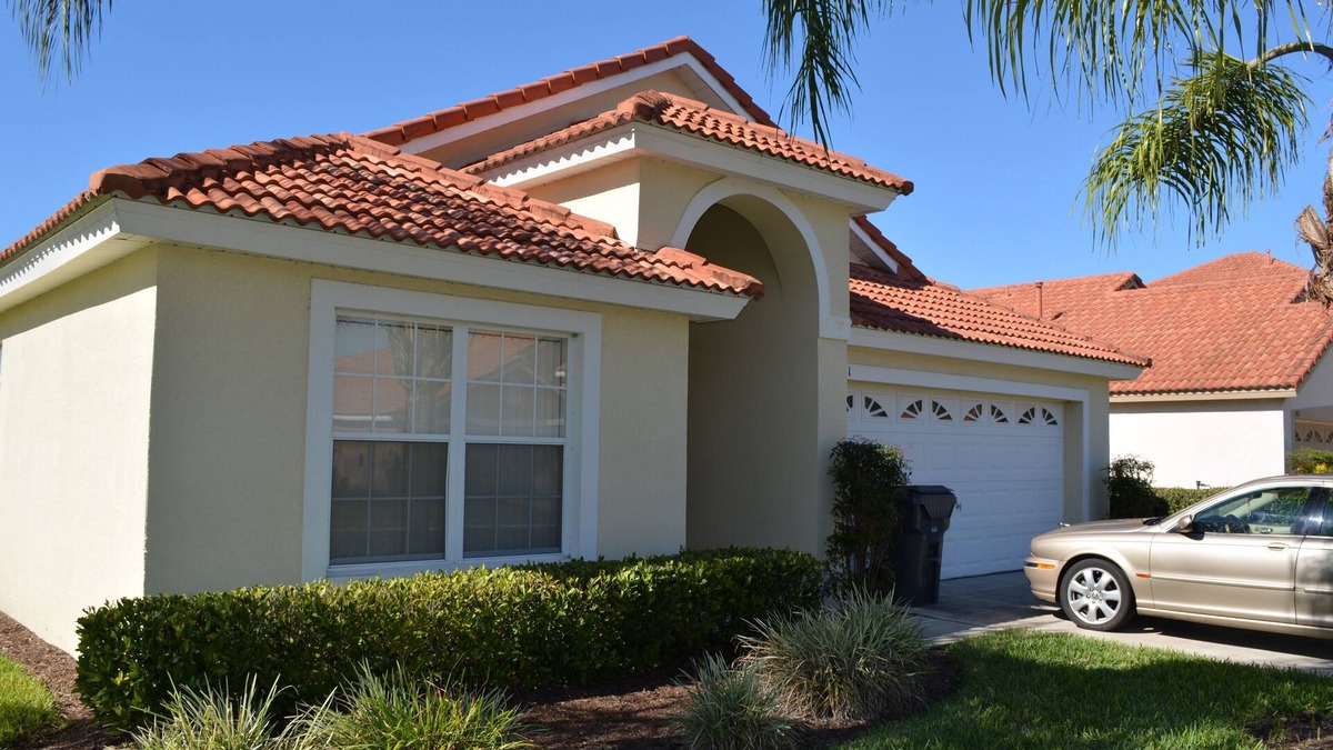 Solana House | Beautiful Villa in gated community 5 Bdrm 4 Bath private pool & spa near Disney