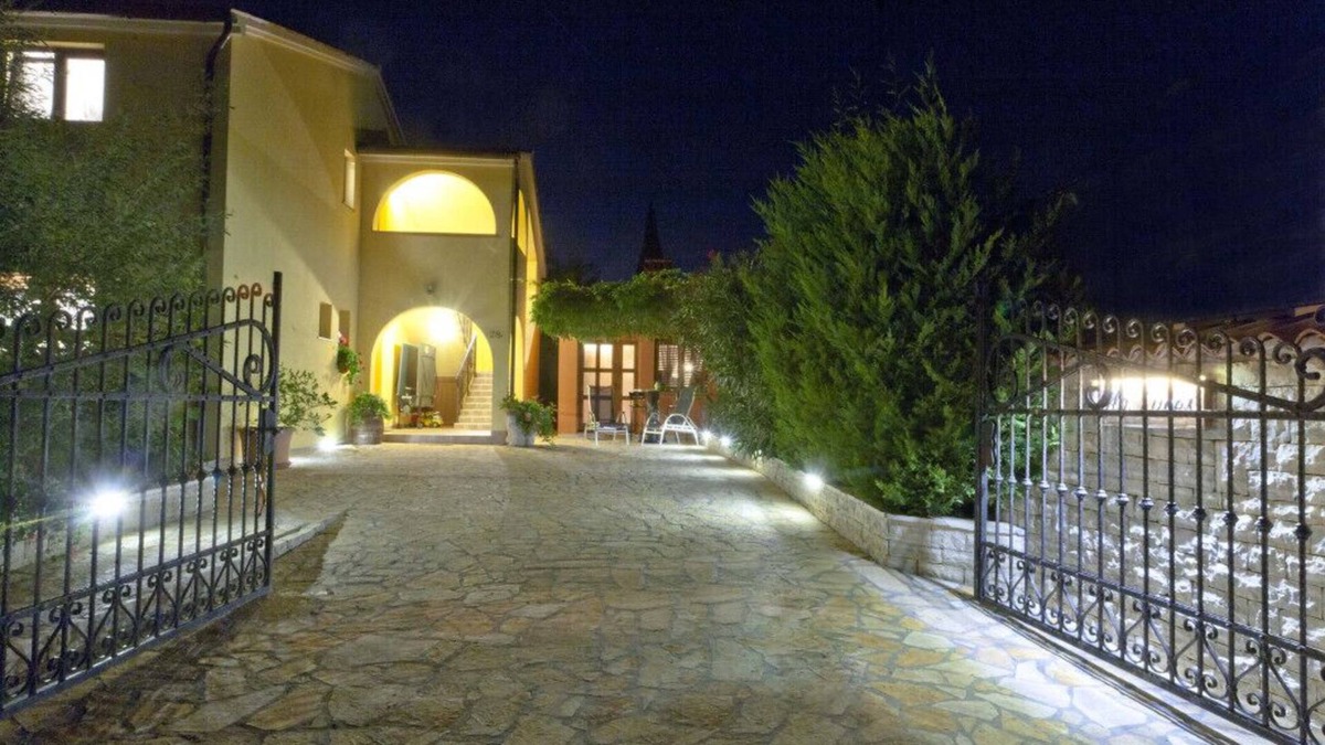 Jadreski Villa | Beautiful Villa Luces, in Istria, with a Pool