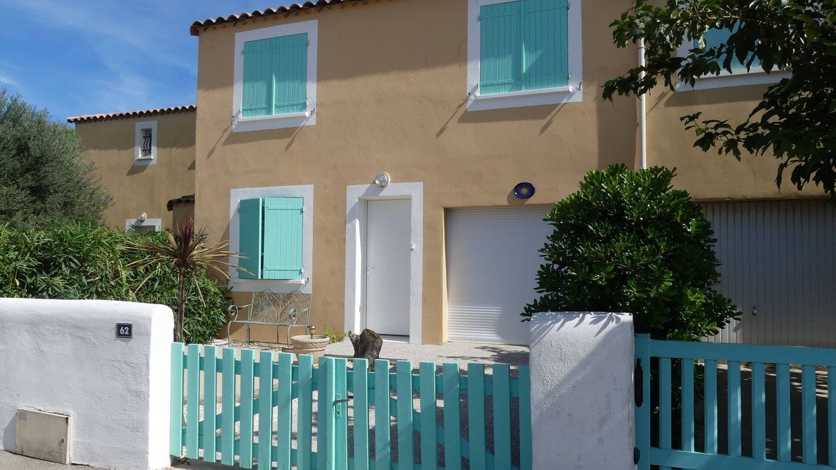 Leucate Villa | Beautiful Villa near Mediterranean & Lake in traditional village,