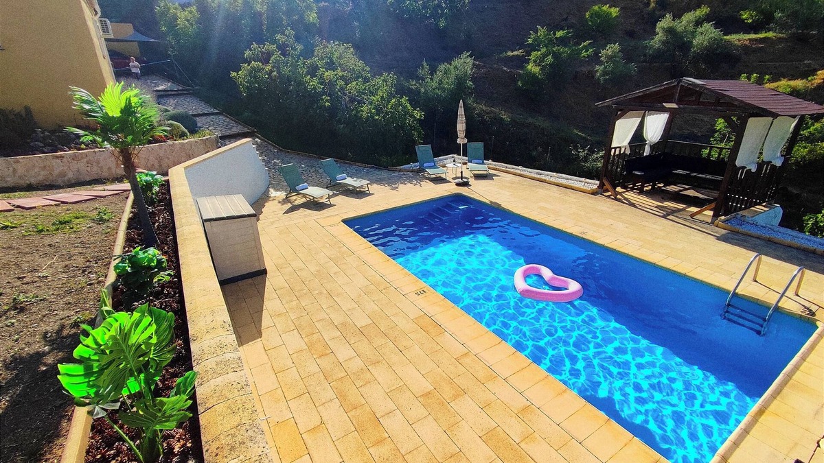 Cartajima Villa | Beautiful villa with private pool and mountain’s view