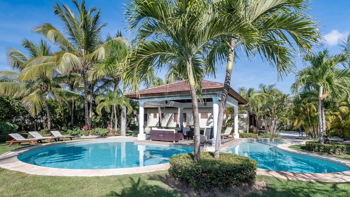 Bavaro Villa | Beautiful Villa with Pool Gym and Maid