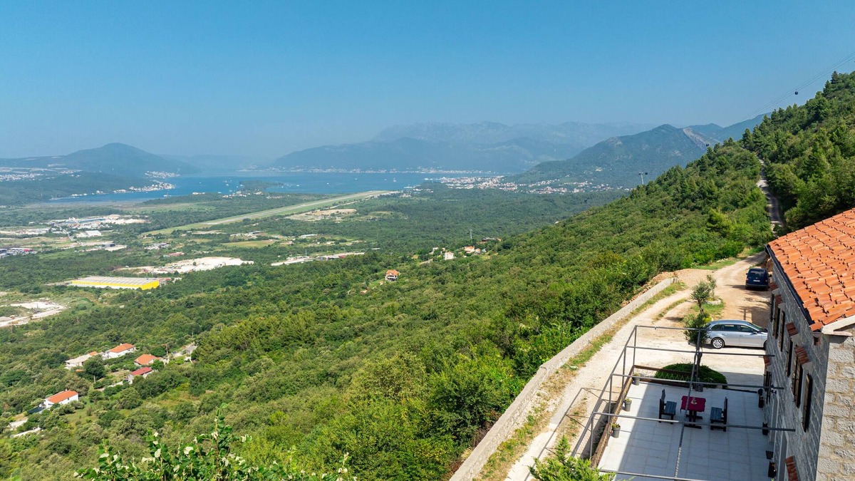 Kotor Villa | Beautiful Villa with Postcard View over Boka Bay