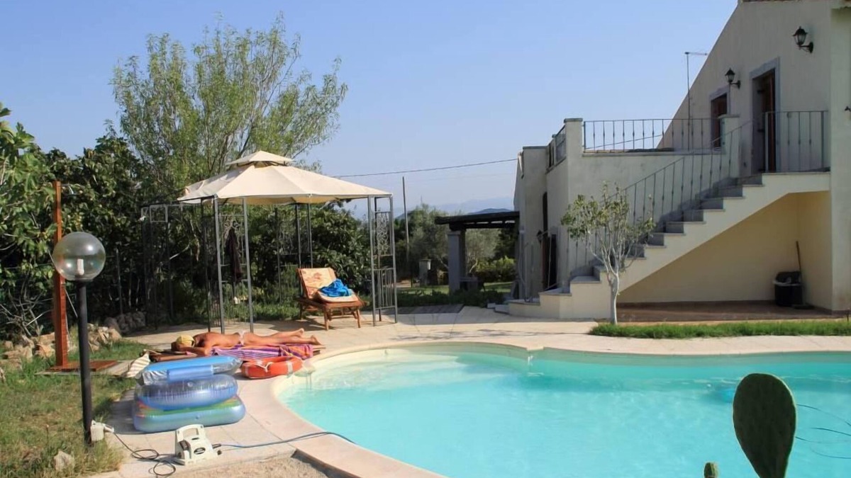 Olbia Villa | Beautiful villa with swimming pool and large garden