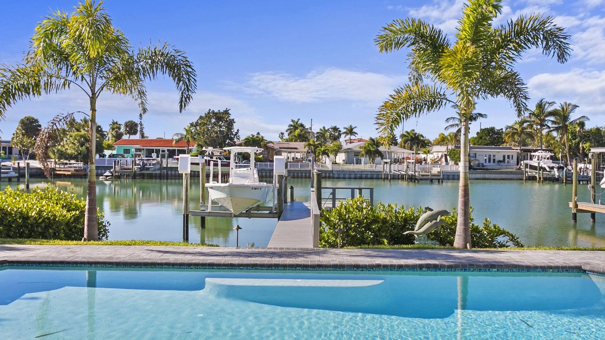 St. Pete Beach House | Beautiful Waterfront Home on Vina Del Mar - Walk to Pass-a-Grille Beach