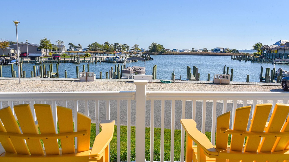 Long Neck House | Beautiful waterfront views, pools, beach, pet friendly!