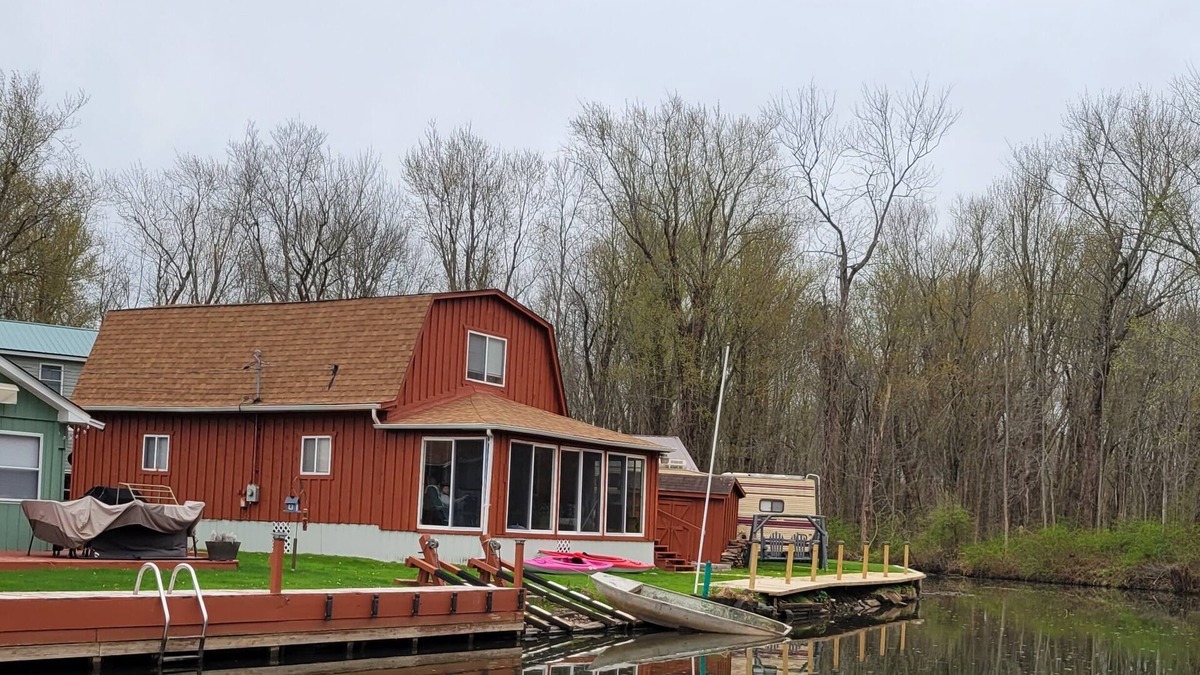 Ashville House | Beautiful wildlife sanctuary on goose creek with kayaks!