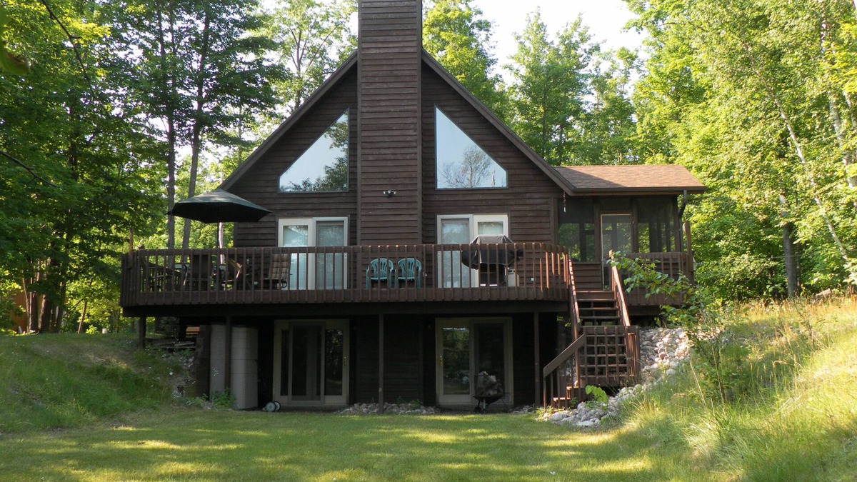 Park Falls House | Beautiful Wisconsin Lakefront Rental