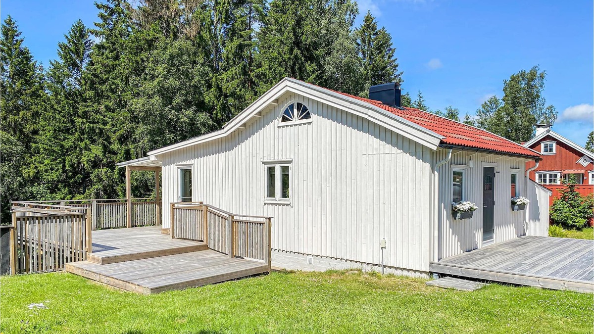 Harryda House | Beautiful wooden house with large wooden terrace in wonderful nature.