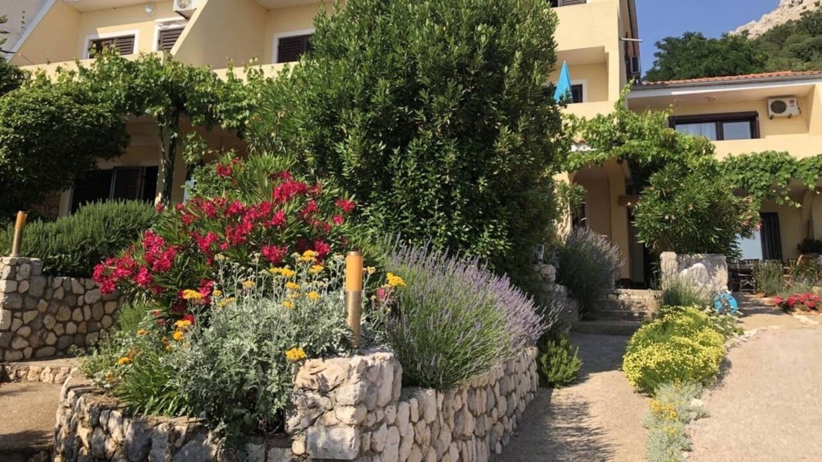 Stara Baska Apartment | Beautiful Zala apartment with stunning views over Adriatic sea