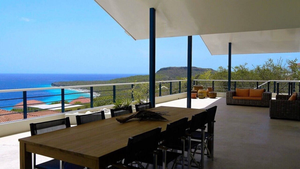 Bisento Villa | Beautifull villa with pool and awesome Seaview