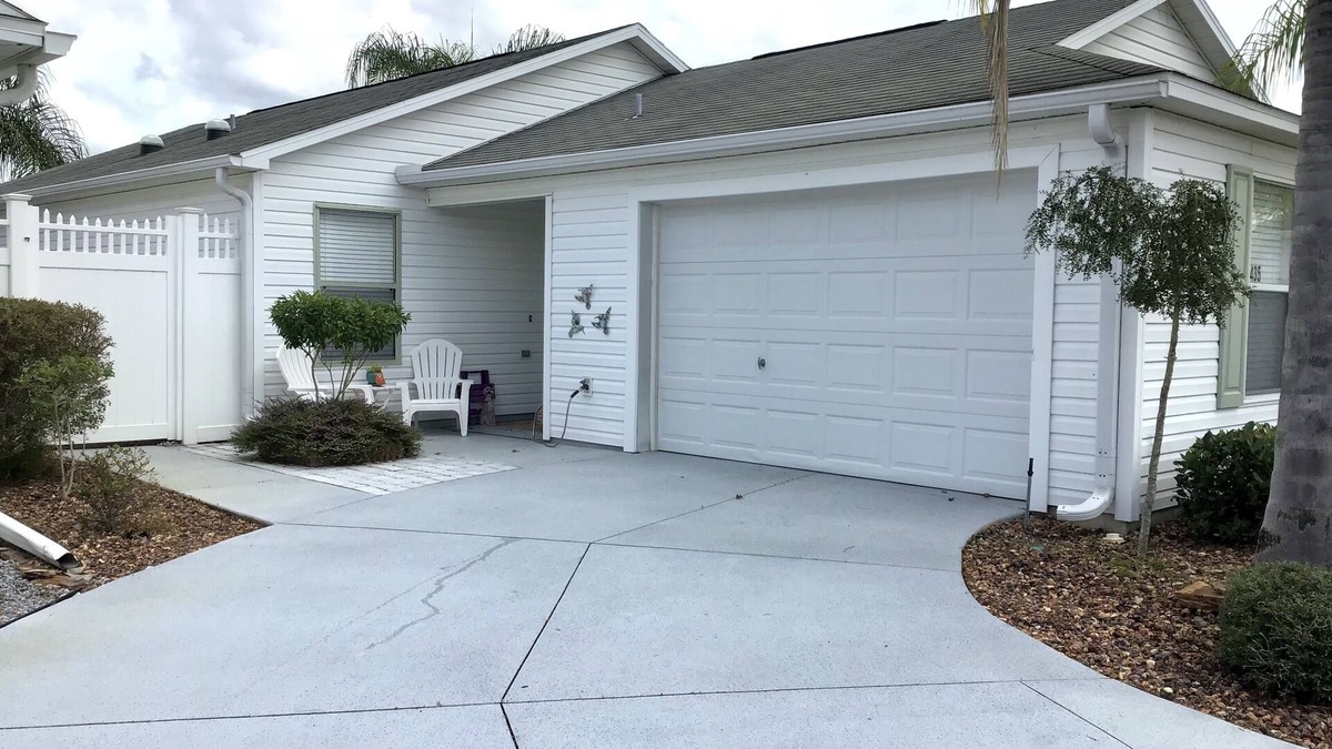 Hadley House | BEAUTIFULLY Decorated Dog Friendly Villa w/GAS GOLF CART!