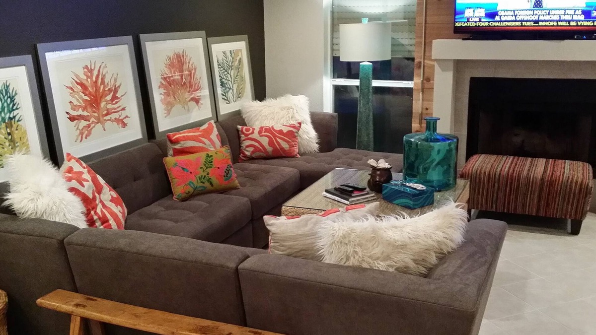 Pirates Beach House | Beautifully Decorated & INCREDIBLE Beach VIEW