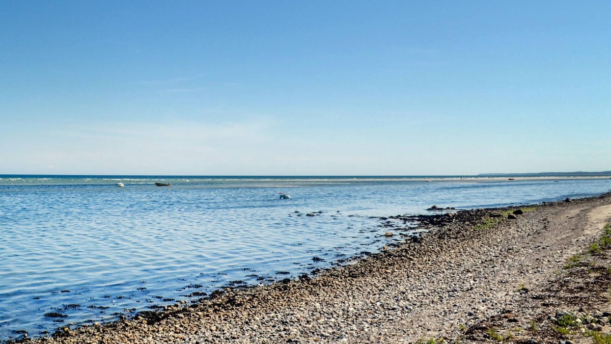 Allingabro House | Beautifully located cottage, it is located in the first row on the beach.