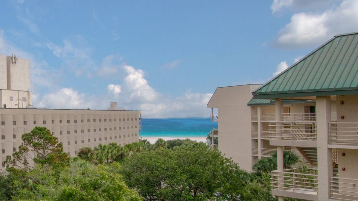 Palmetto Dunes Condo | Beautifully Redecorated Villamare 2517 - Bathroom Refresh for 2025