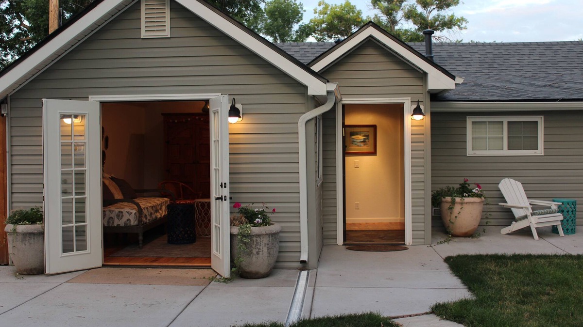 Arvada House | Beautifully remodeled cottage steps from Olde Town action