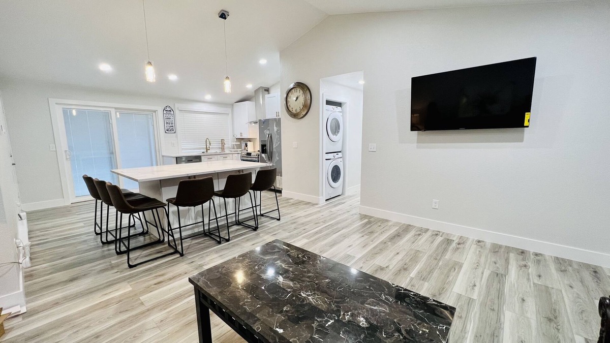 Heather Gardens House | Beautifully Renovated 5-Bedroom Ranch Home in Prime Aurora Neighborhood