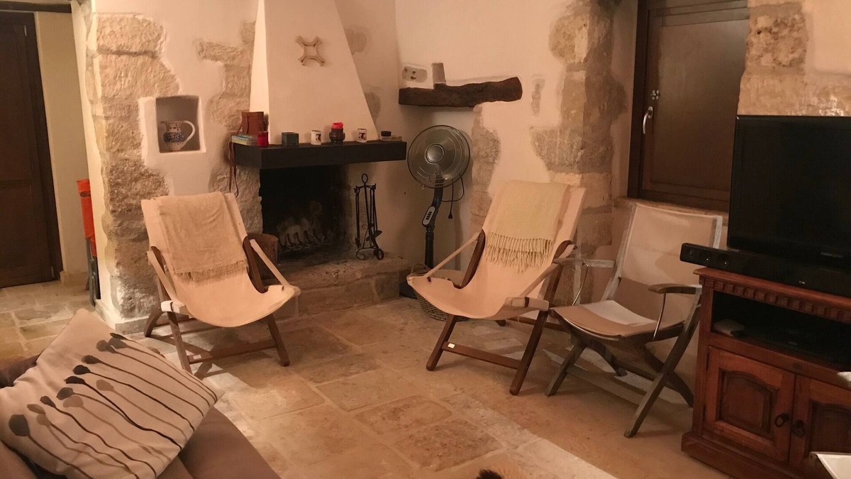 Serramonacesca House | Beautifully restored farmhouse in Serramonacesca, Abruzzo, Italy