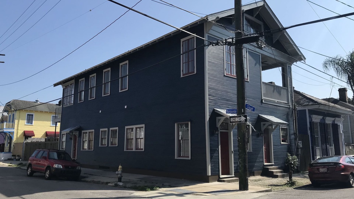 Bywater Apartment | Beautifully Restored Mid Century Arts and Craftsman Apartment - Historic Bywater