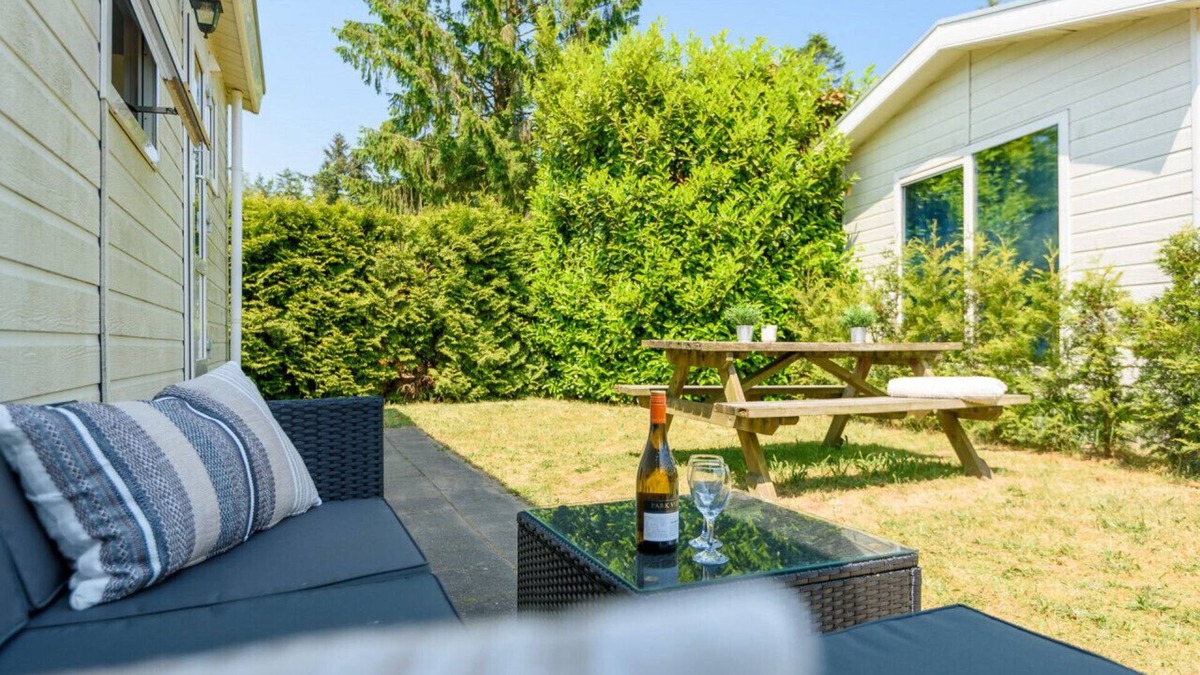 Krachtighuizen House | Beautifully situated cozy chalet in the Veluwe.
