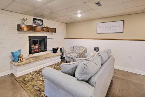 Eccles Apartment | Beckley Studio with Hot Tub, 4 Mi to WVU Tech!