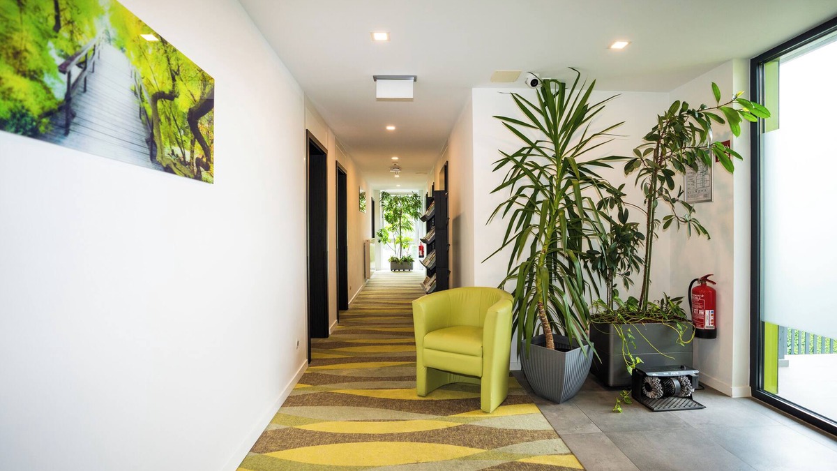 Dettingen an der Erms Hotel | Bed and Breakfast Outlet Hotel