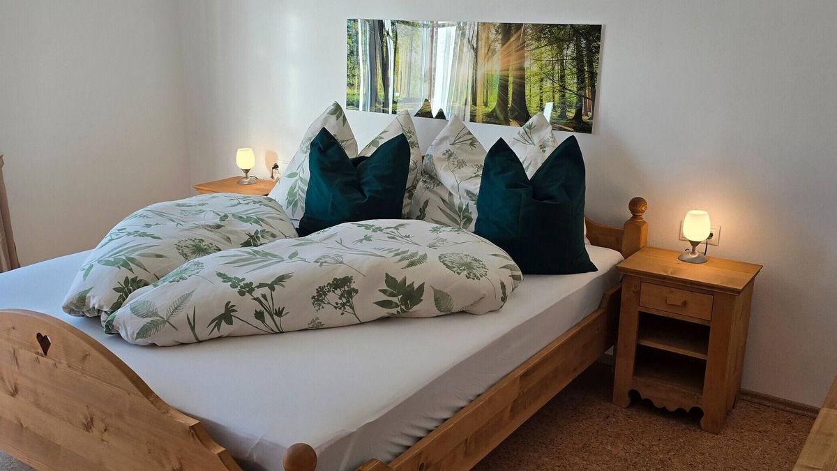 Wenns Bed & Breakfast | Bed and Breakfast 'Glückauf' with Mountain View, Shared Terrace and Wi-Fi