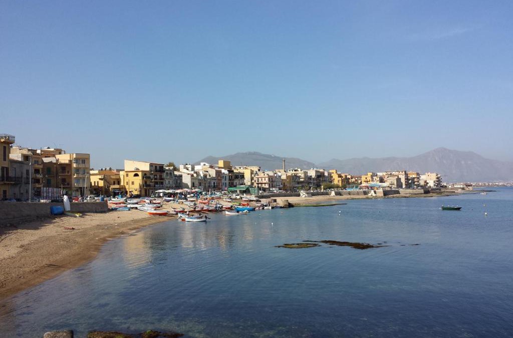 Aspra Bed & Breakfast | Bed And Breakfast Marina d'Aspra