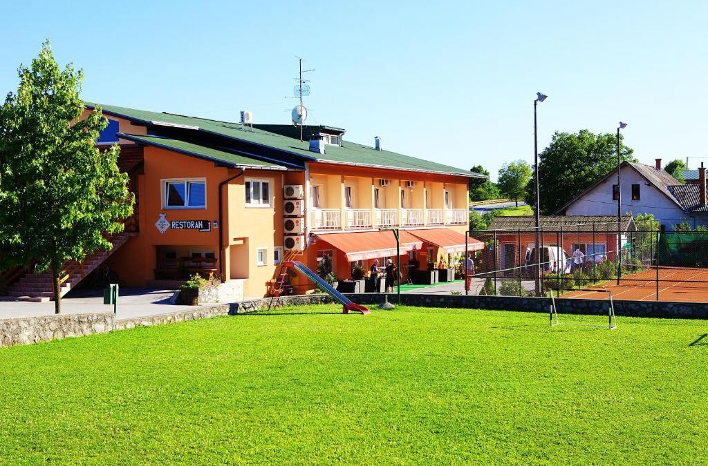 Duga Resa Bed & Breakfast | Bed and Breakfast Restaurant DP