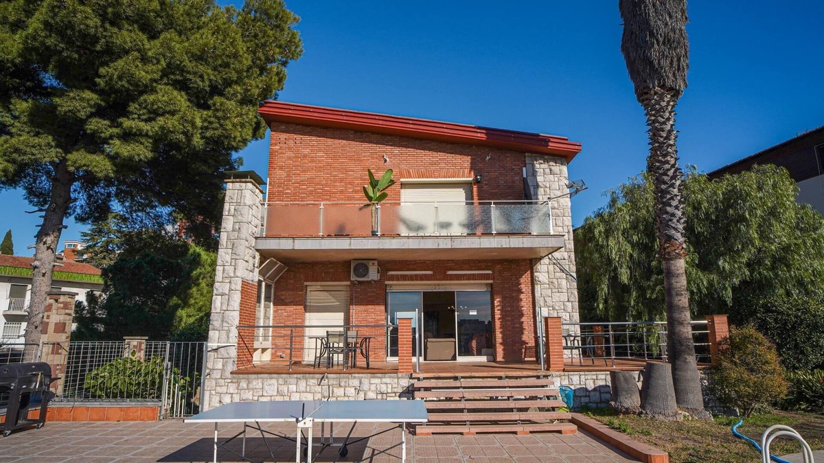 Vallcarca i els Penitents Villa | Bed&BCN Hills House with swimming pool