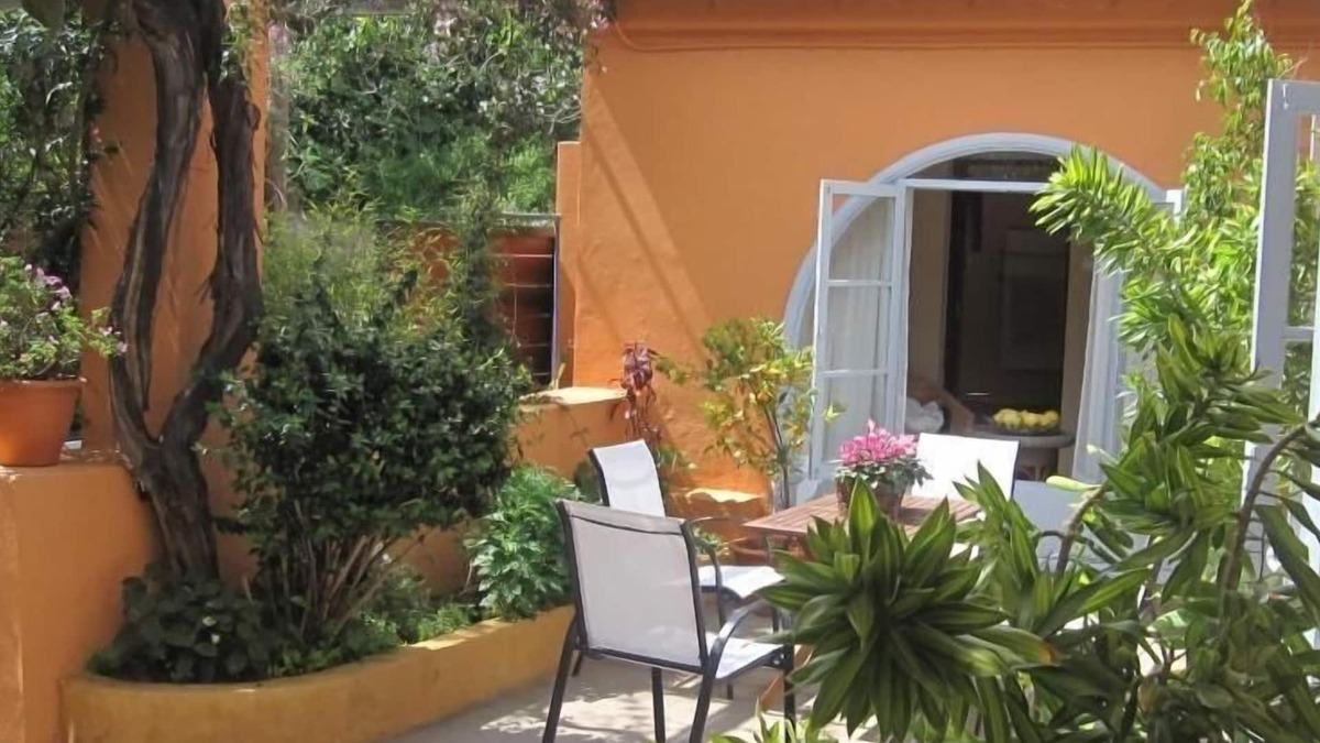 Santa Brigida Cottage | Bed + Taste + Full Nature = Dream holidays