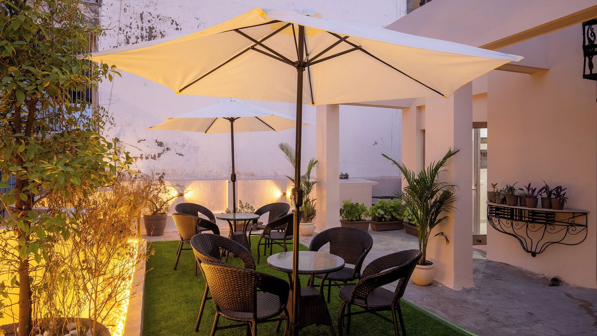 Sector 40 Apartment | BedChambers Serviced Apartments Sector40