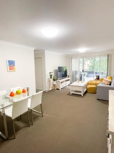Kirrawee House | Bedroom in Sydney AU